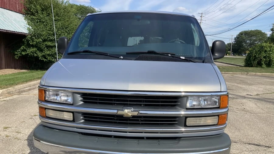 1998 Chevrolet Express - Image 18 of 21