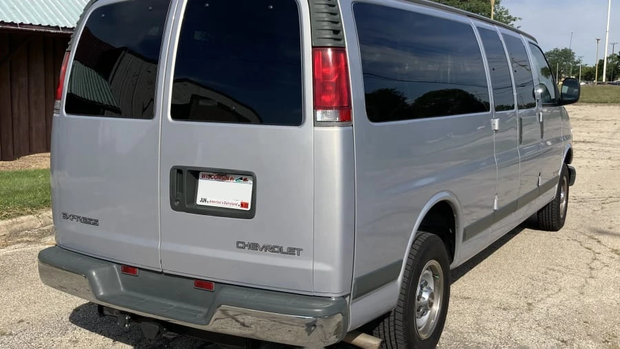 1998 Chevrolet Express - Image 20 of 21