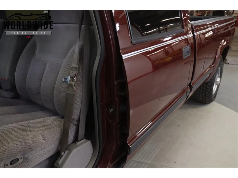 1998 Chevrolet C/K 4th Gen - Image 24 of 31