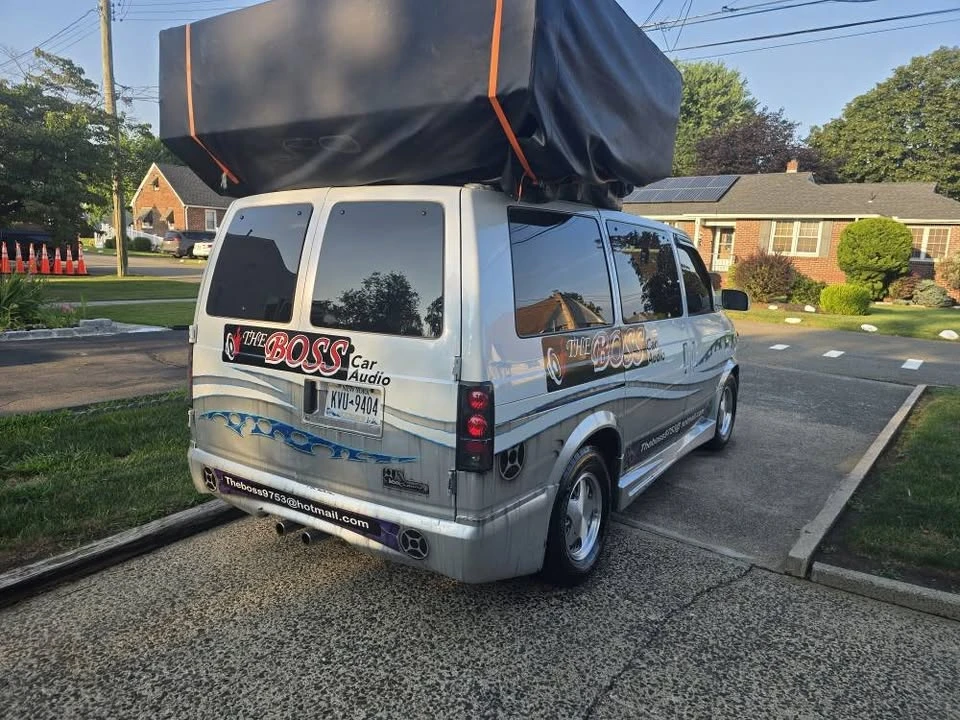 1998 Chevrolet Astro - Image 5 of 14