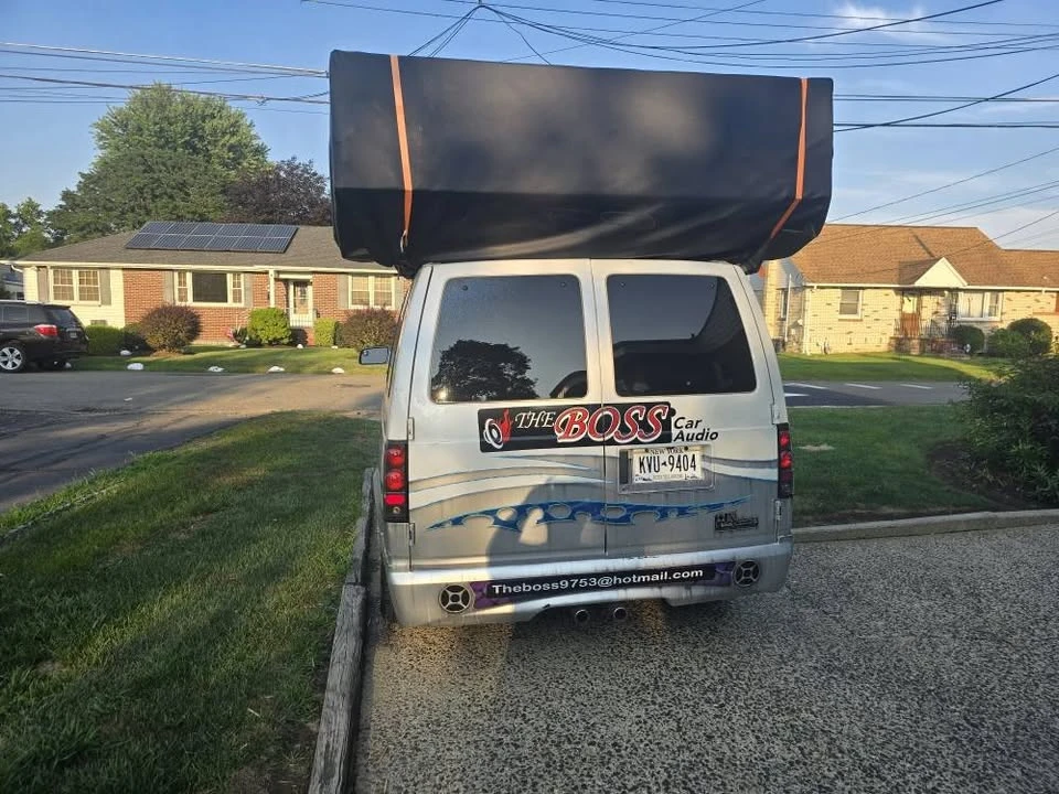 1998 Chevrolet Astro - Image 4 of 14