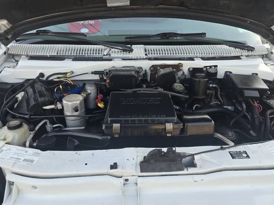 1998 Chevrolet Astro - Image 10 of 14