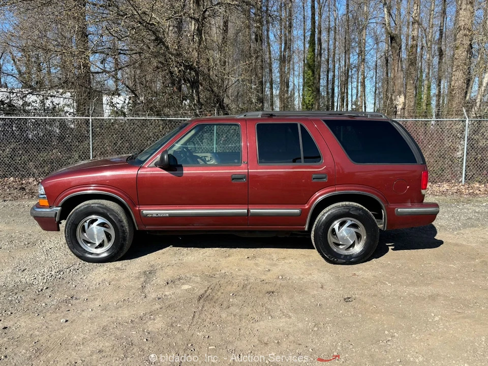 1998 Chevrolet S-10 Blazer 2nd Gen - Image 5 of 12
