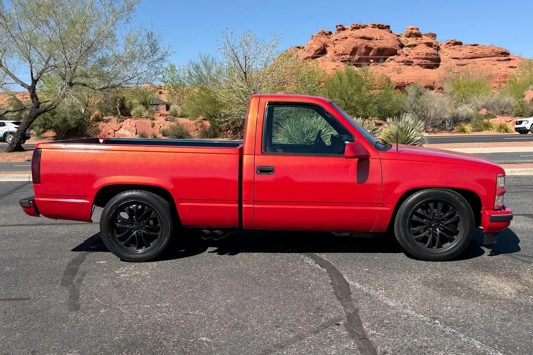1998 Chevrolet C/K 4th Gen - Image 3 of 31