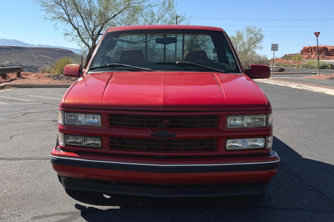 1998 Chevrolet C/K 4th Gen - Image 2 of 31