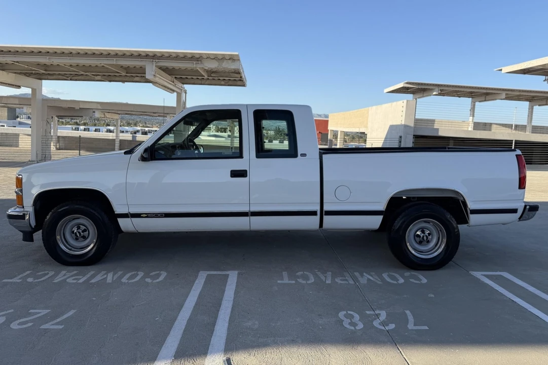 1998 Chevrolet C/K 4th Gen - Image 3 of 8