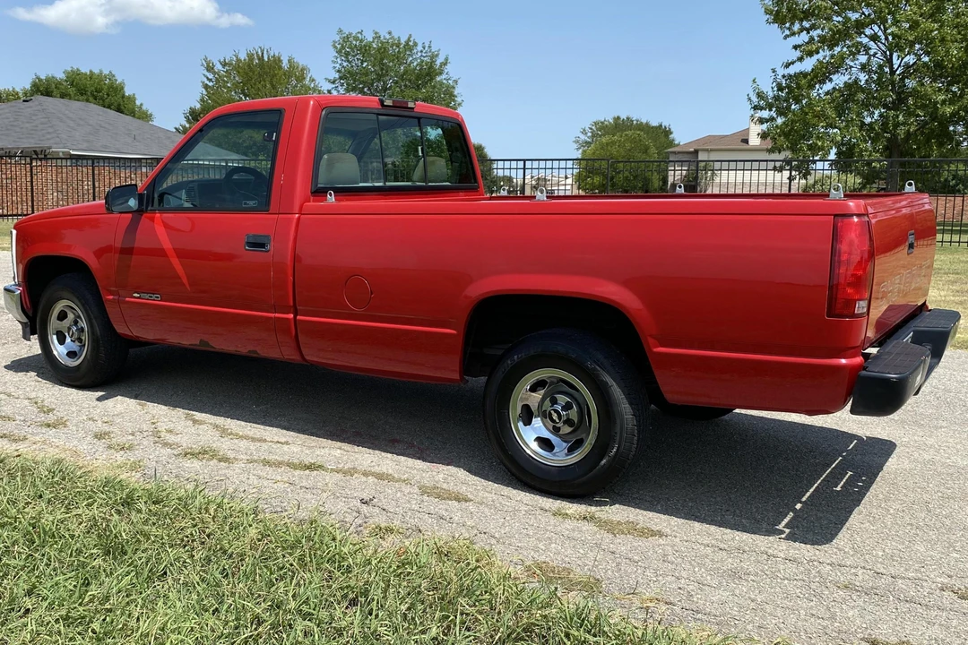 1998 Chevrolet C/K 4th Gen - Image 5 of 31