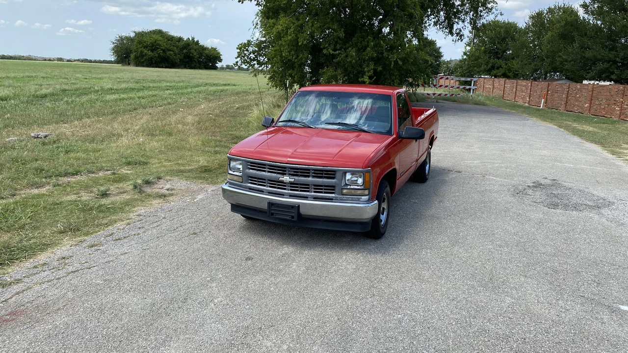 1998 Chevrolet C/K 4th Gen - Image 8 of 31