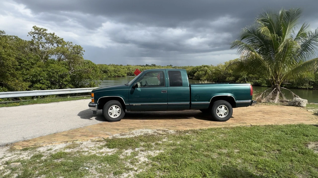 1998 Chevrolet C/K 4th Gen - Image 4 of 31