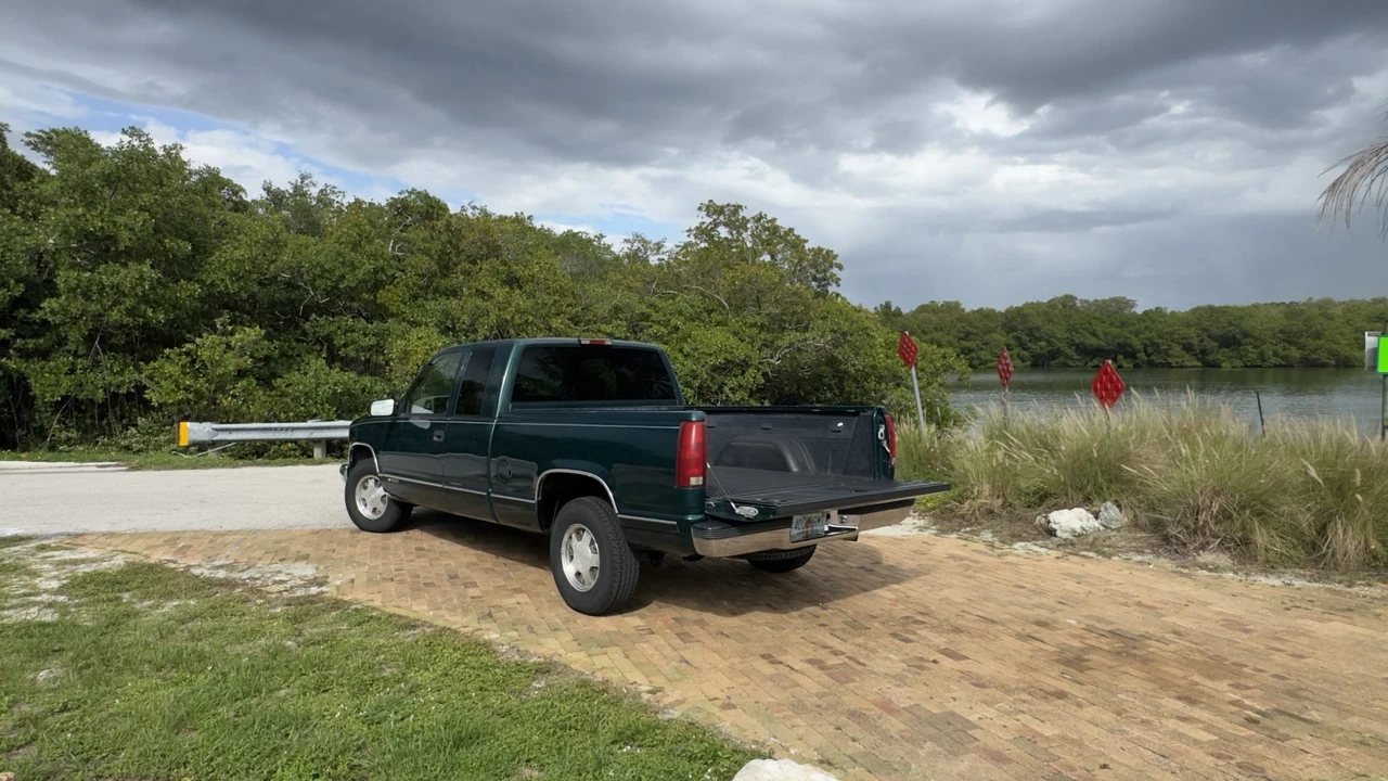 1998 Chevrolet C/K 4th Gen - Image 8 of 31