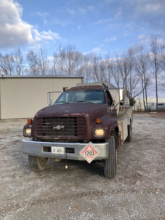 1998 Chevrolet Kodiak - Image 2 of 21