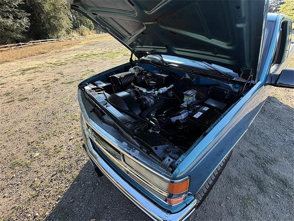1998 Chevrolet C/K 4th Gen - Image 2 of 31