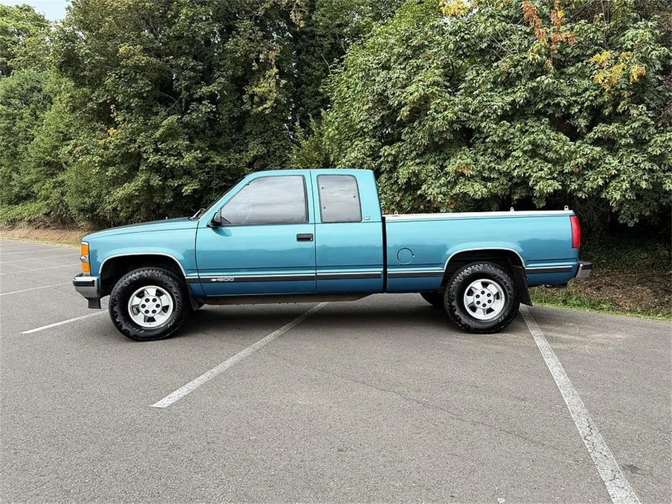 1998 Chevrolet C/K 4th Gen - Image 5 of 31
