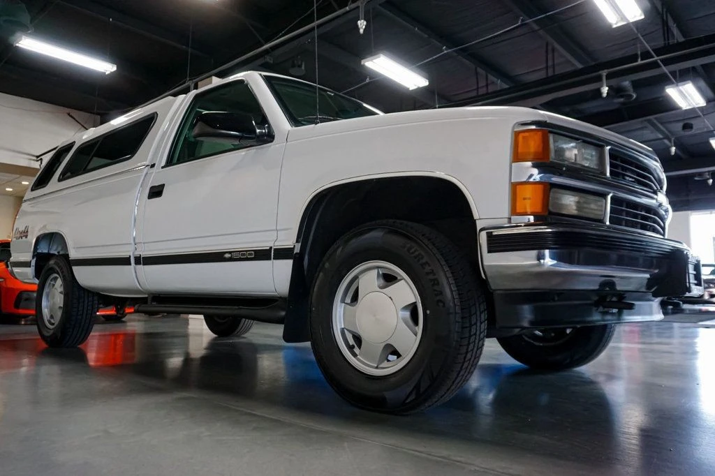 1998 Chevrolet C/K 4th Gen - Image 2 of 12