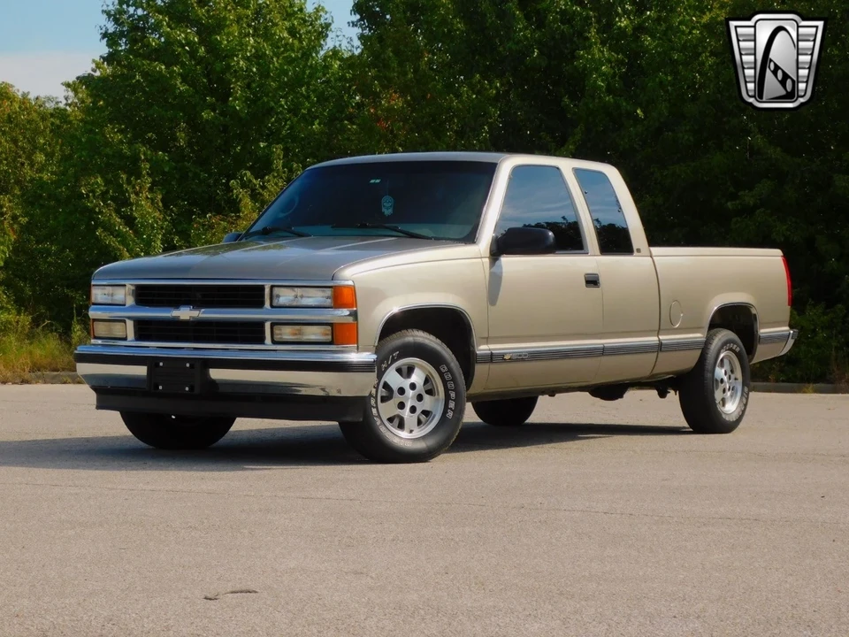 1998 Chevrolet C/K 4th Gen - Image 3 of 21