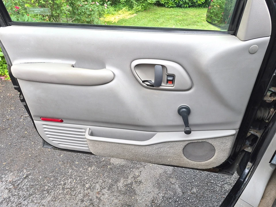 1998 Chevrolet C/K 4th Gen - Image 19 of 31