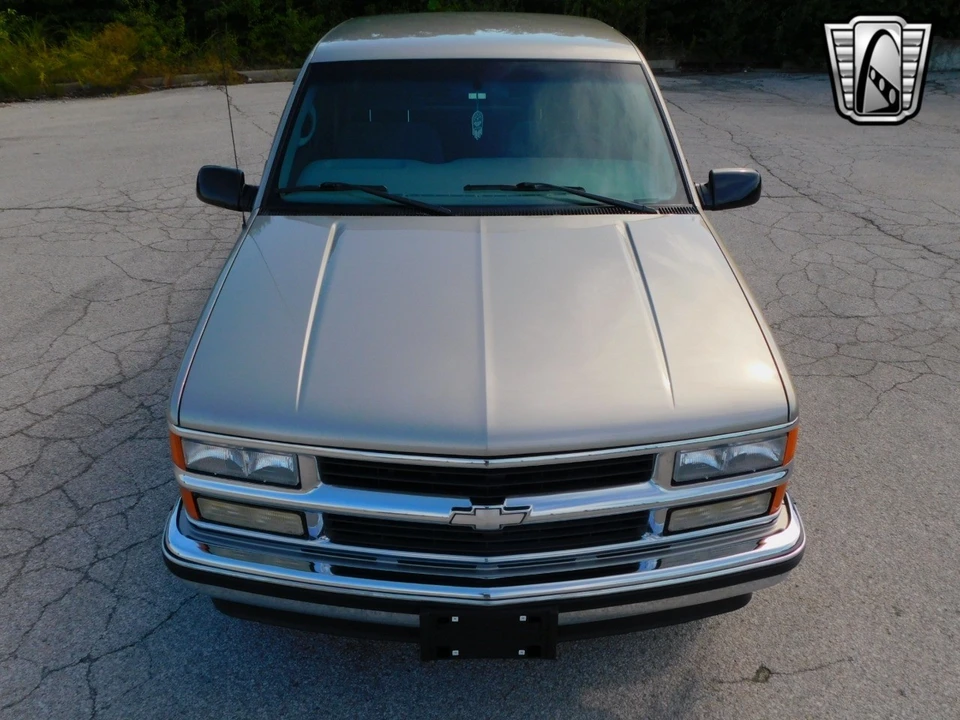 1998 Chevrolet C/K 4th Gen - Image 10 of 12