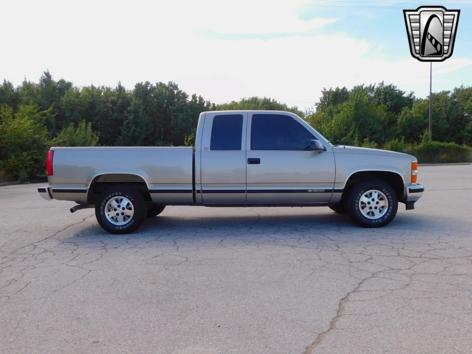 1998 Chevrolet C/K 4th Gen - Image 8 of 12