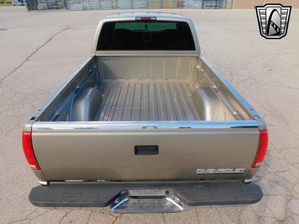 1998 Chevrolet C/K 4th Gen - Image 7 of 12