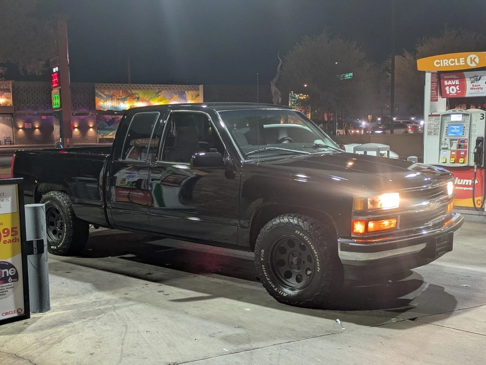 1998 Chevrolet C/K 4th Gen - Image 3 of 21