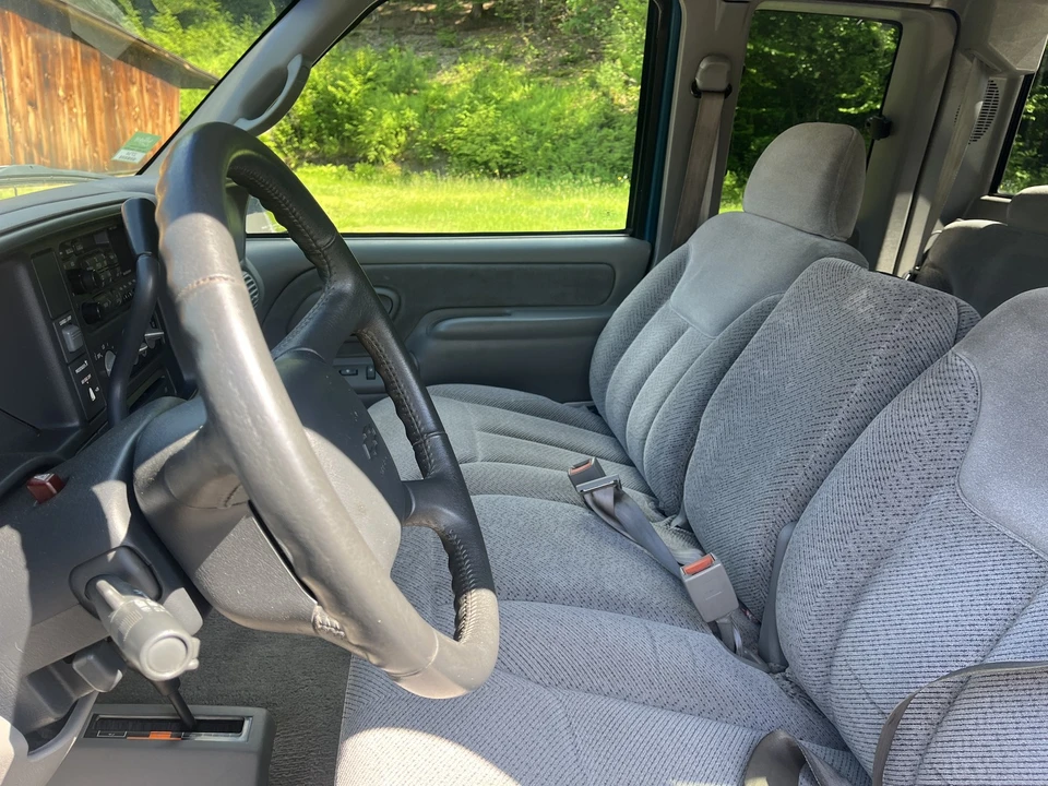 1998 Chevrolet C/K 4th Gen - Image 20 of 30