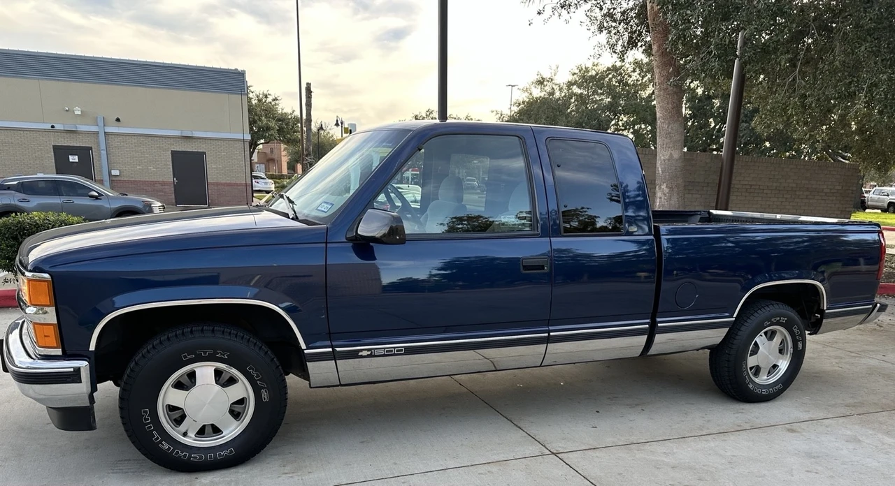 1998 Chevrolet C/K 4th Gen - Image 2 of 21