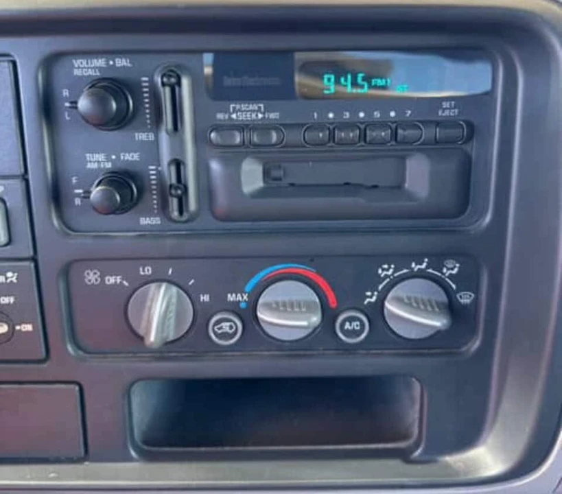 1998 Chevrolet C/K 4th Gen - Image 28 of 31