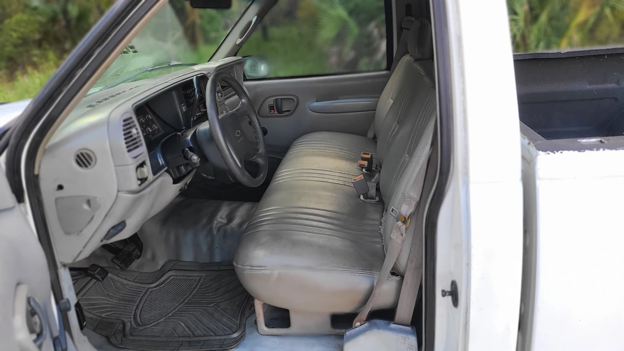 1998 Chevrolet C/K 4th Gen - Image 6 of 21