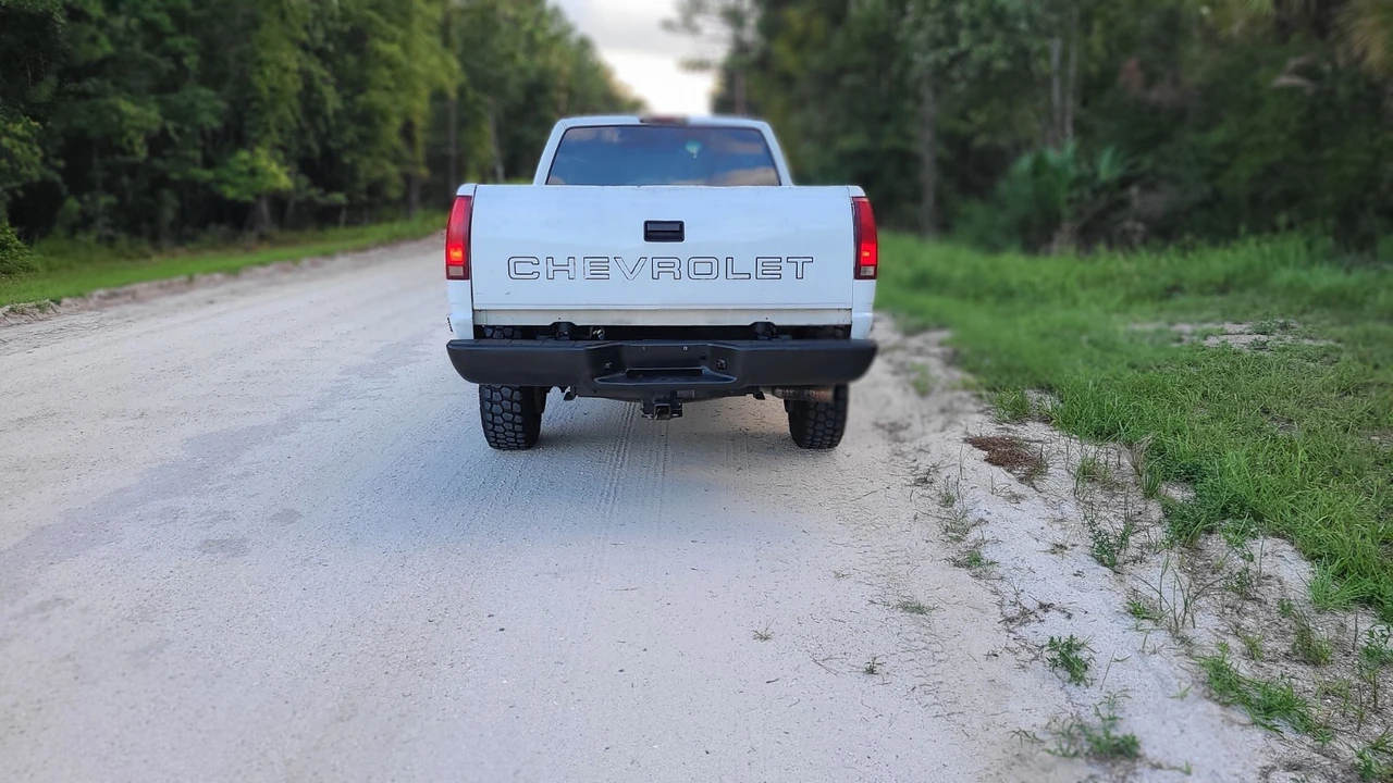1998 Chevrolet C/K 4th Gen - Image 3 of 21