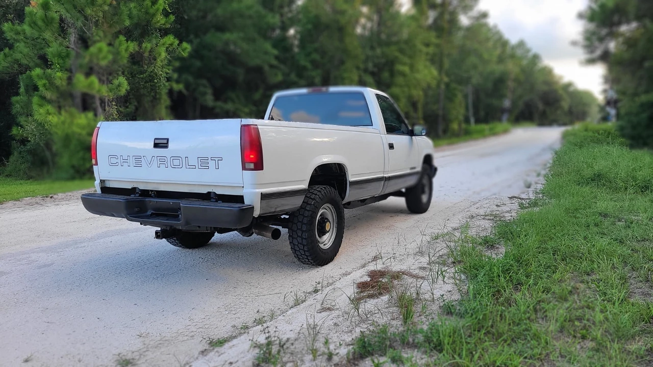 1998 Chevrolet C/K 4th Gen - Image 4 of 21