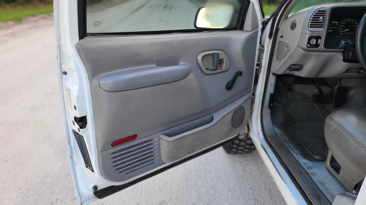 1998 Chevrolet C/K 4th Gen - Image 7 of 21