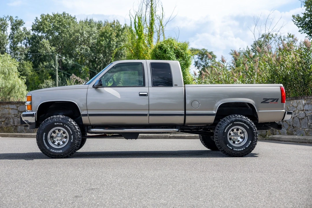 1998 Chevrolet C/K 4th Gen - Image 2 of 31