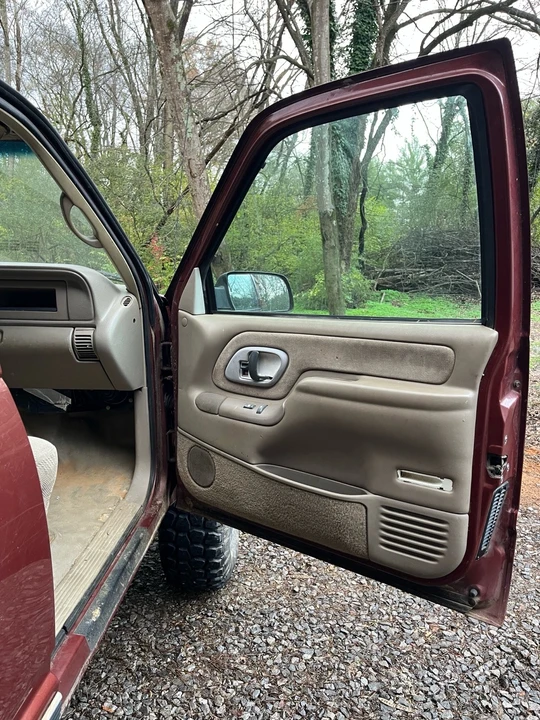 1998 Chevrolet C/K 4th Gen - Image 9 of 11