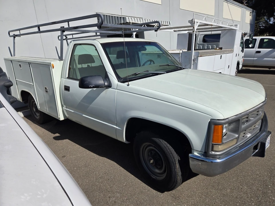 1998 Chevrolet C/K 4th Gen - Image 2 of 12