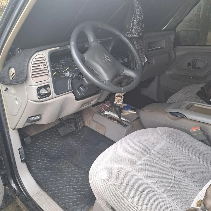 1998 Chevrolet C/K 4th Gen - Image 4 of 21