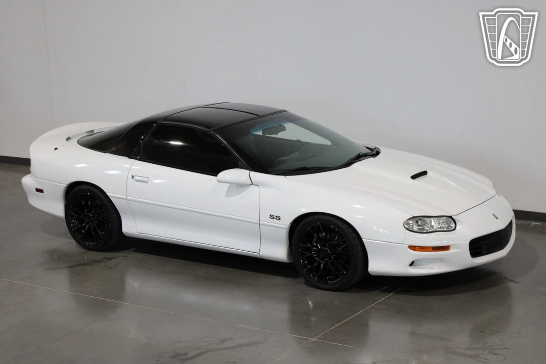 1998 Chevrolet Camaro 4th Gen - Image 8 of 12