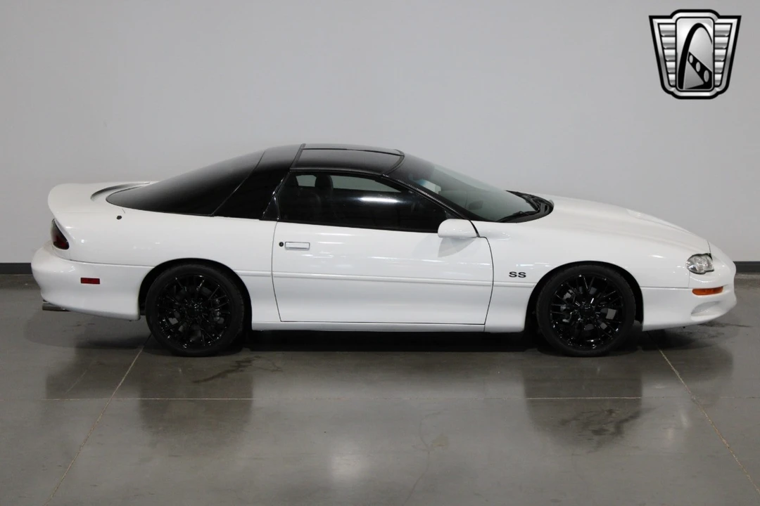 1998 Chevrolet Camaro 4th Gen - Image 10 of 21