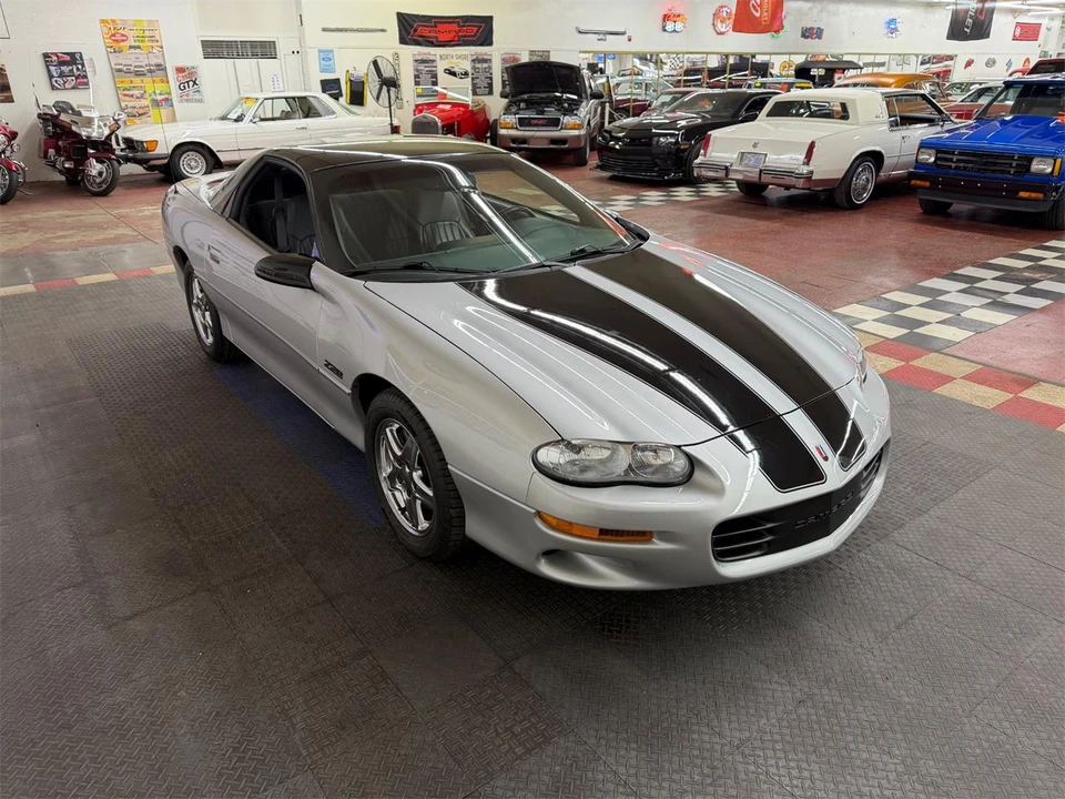 1998 Chevrolet Camaro 4th Gen - Image 13 of 31