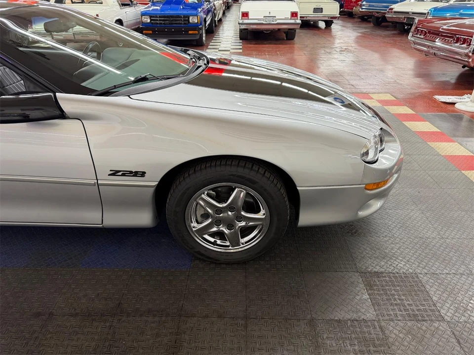 1998 Chevrolet Camaro 4th Gen - Image 12 of 31