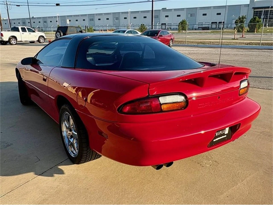 1998 Chevrolet Camaro 4th Gen - Image 17 of 31