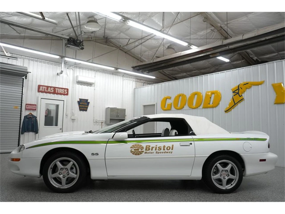 1998 Chevrolet Camaro 4th Gen - Image 6 of 31