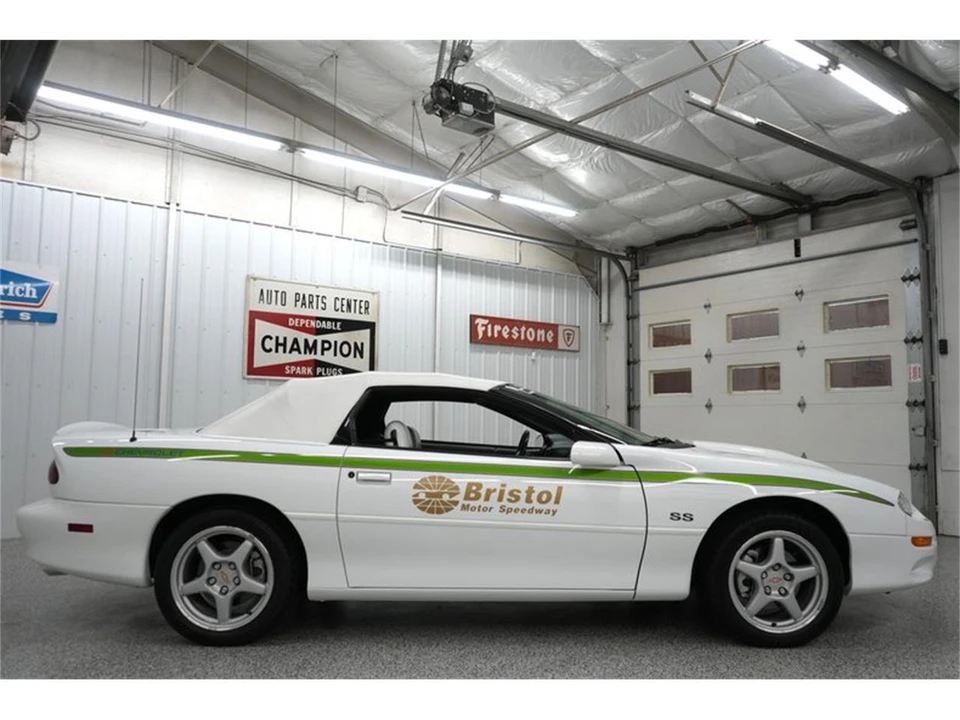 1998 Chevrolet Camaro 4th Gen - Image 18 of 31