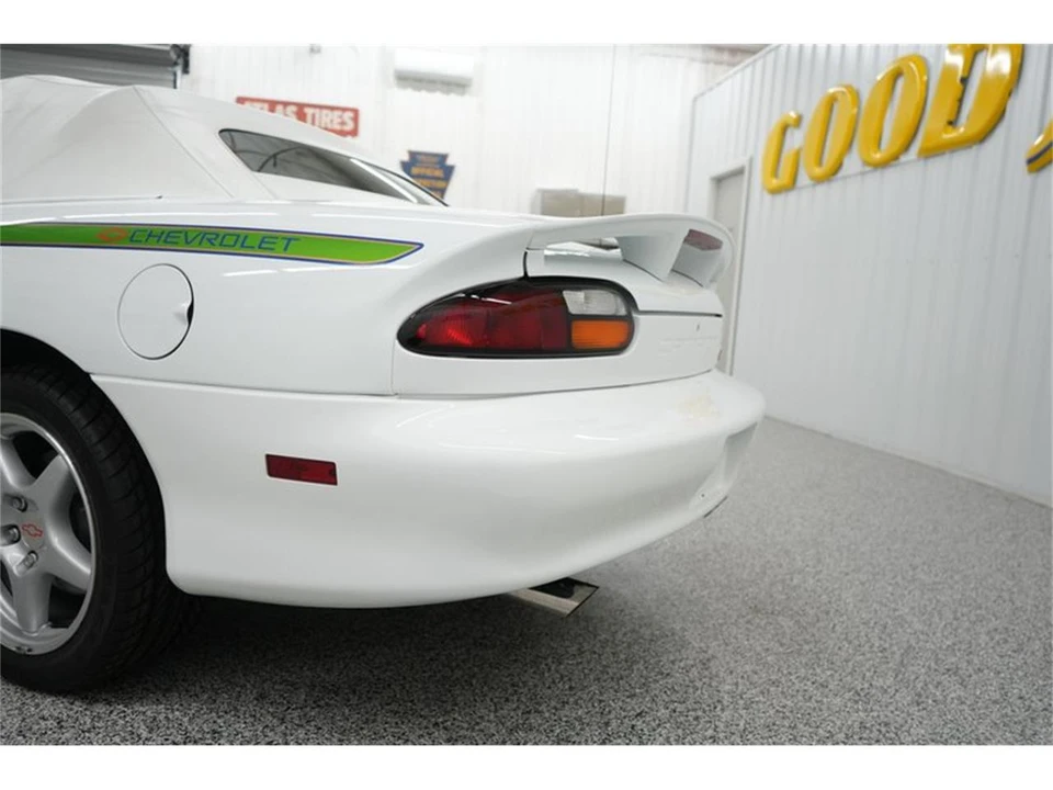 1998 Chevrolet Camaro 4th Gen - Image 9 of 31