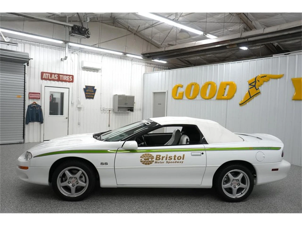 1998 Chevrolet Camaro 4th Gen - Image 5 of 31