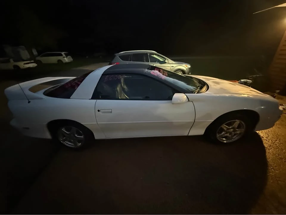 1998 Chevrolet Camaro 4th Gen - Image 2 of 10