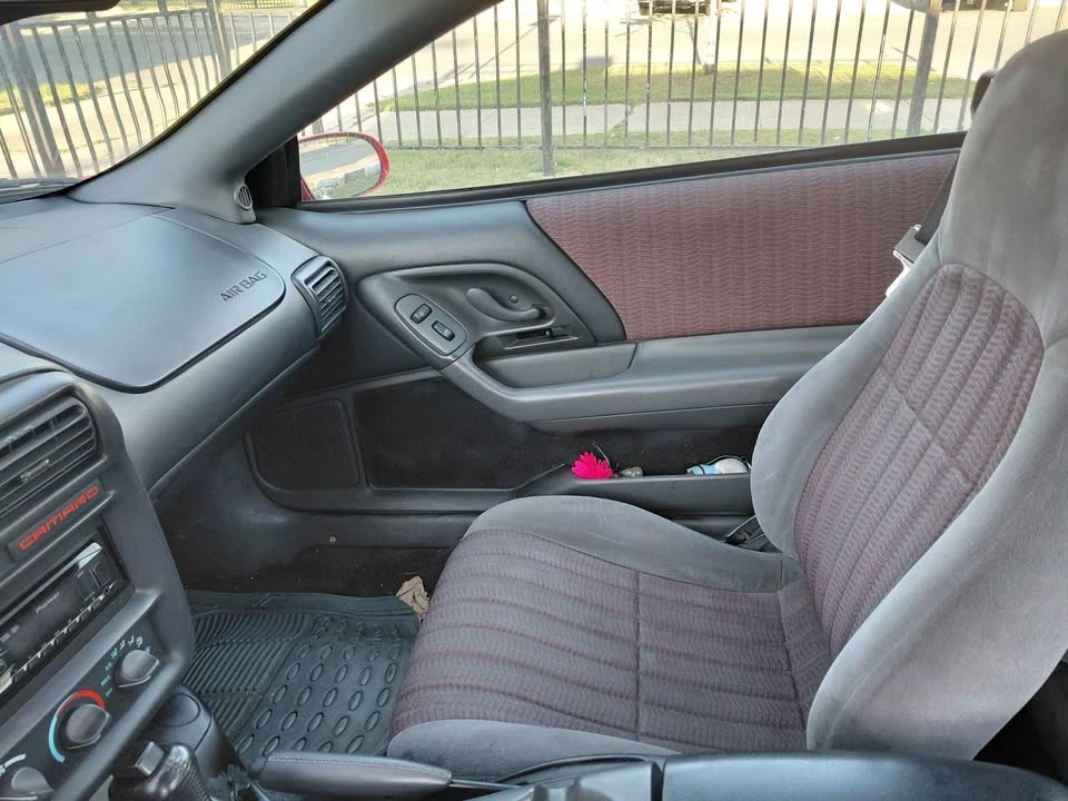 1998 Chevrolet Camaro 4th Gen - Image 6 of 13