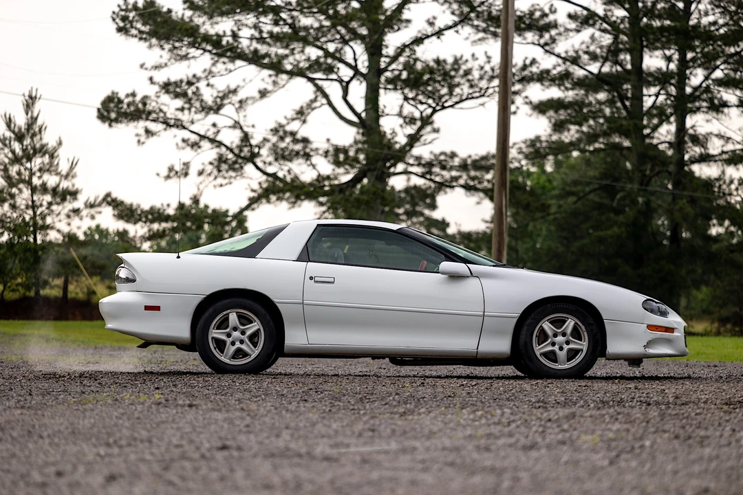 1998 Chevrolet Camaro 4th Gen - Image 8 of 31