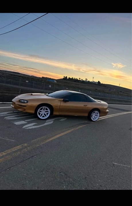 1998 Chevrolet Camaro SS 4th Gen - Image 5 of 9