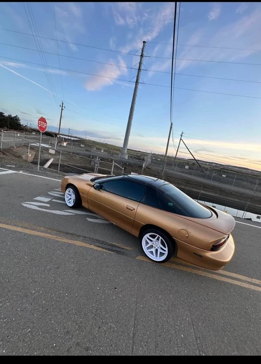 1998 Chevrolet Camaro SS 4th Gen - Image 2 of 9