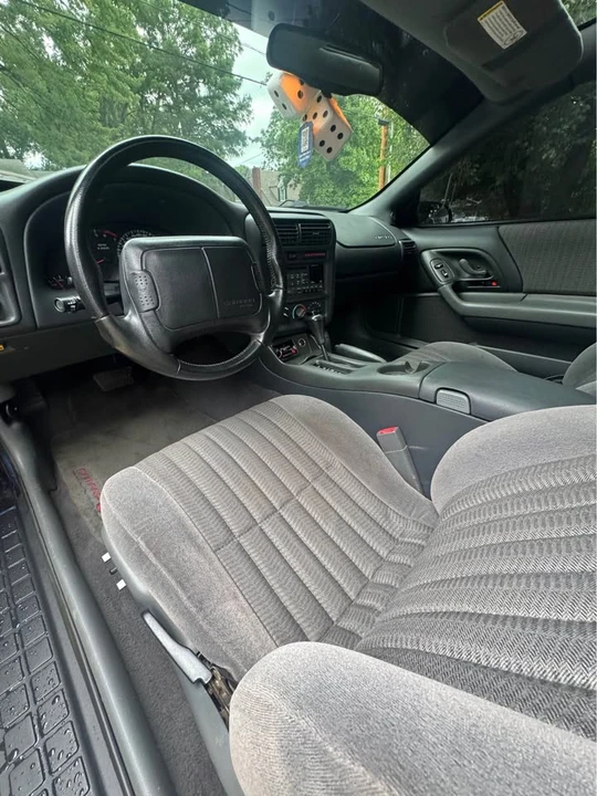 1998 Chevrolet Camaro SS 4th Gen - Image 6 of 10